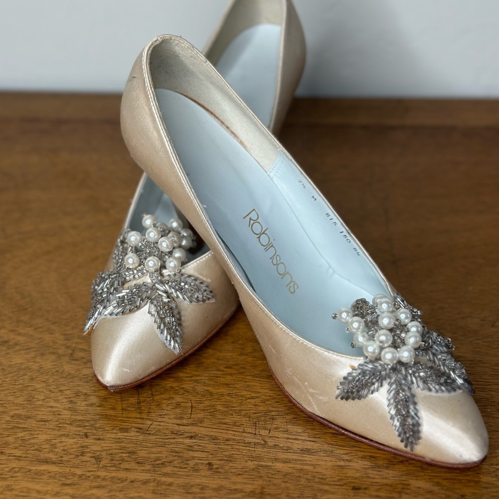 Stunning Satin and Pear Embellished Size 7.5 Shoes Circa 1990s